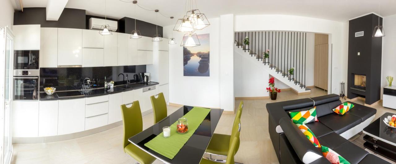 Trogir Residence Vila A Seget Vranjica Extérieur photo